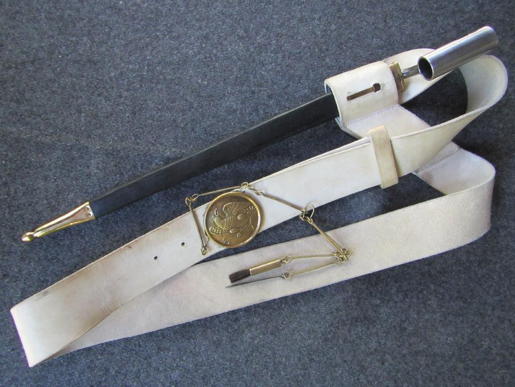 Accouterments Volunteer and regular Army units were issued the following accouterments: Musket Gun Sling, Model 1816 The 1816 Springfield musket included a 1½ inch wide by 44 inch long russet colored