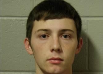 Refer To Arrest: 14-858-AR Arrest: BEAUDOIN, ADAM ANTHONY Address: LAWSON FARM RD LONDONDERRY, NH AGE: 18 Charges: BENCH WARRANT BAIL SET AT $1500 PR WITH A COURT DATE OF FEBRUARY 3, 2015 AT 0815