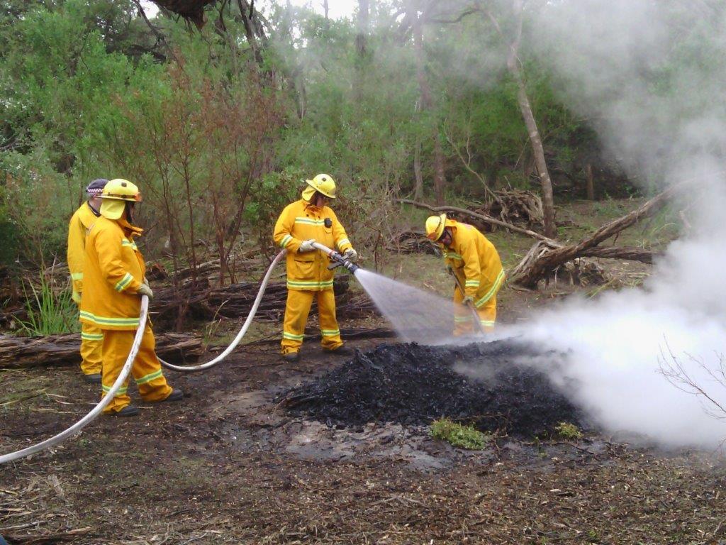 FIRE Exercise Sovereign 9 September 2015 The aim of Exercise Sovereign was to test the first strike bushfire and wildlife response plans and procedures for a bushfire emergency on the Summerland