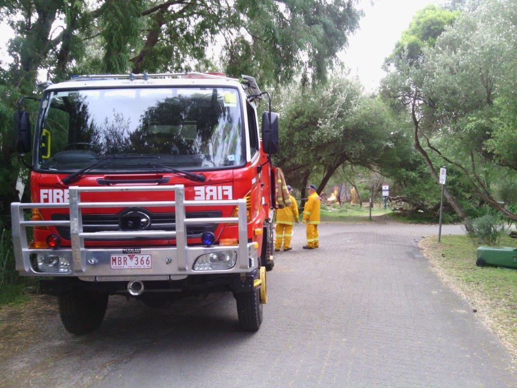 Establishment and maintenance of a Bushfire Wildlife Response Team that functions under the Nature Parks draft Bushfire response plan consistent with the relevant VEAWP, Nature Parks and incident