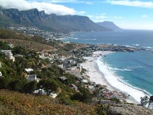 Highlights: Table Mountain World Heritage Site (weather permitting); City Centre and historic Castle of Good Hope; Company Gardens and SA Museum; Bo-Kaap and District Six Museum; Green Market Square