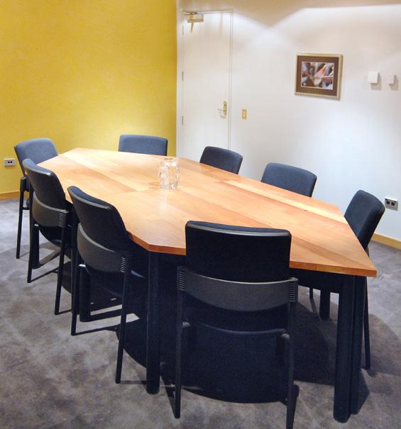 HUIA ROOM AN INTIMATE AND COMFORTABLE MEETING ROOM SMALL Suitable for: interviews; meetings; presentations.