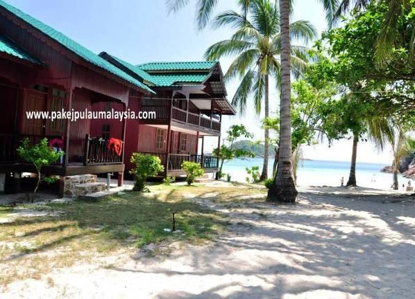 REDANG ISLAND *Minimum 4 Adults per booking *Travel Date : 7th May - 31st October 2014 *Booking Period : 4th - 25th May 2014 Redang Lagoon Chalet Room Type Weekday (Sun - Wed) Weekend (Thu - Sat)