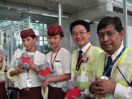 4 Bangkok Flight Services Started Handling Qatar Airways at Suvarnabhumi Airport On July 1, 2008 Bangkok Flight Services (BFS) greeted the new customer Qatar Airways with the arrival of QR 612