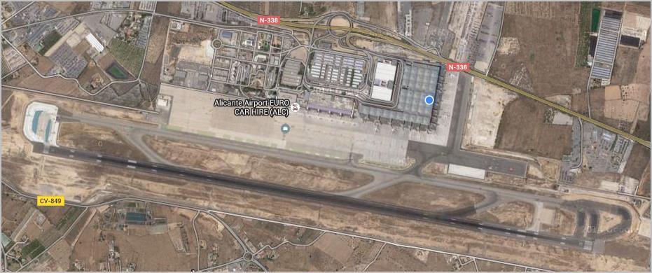 INTRODUCTION TO ALICANTE AIRPORT RWY 28/10: 3000m/45m RWY (4E certified aerodrome) One holding bay 7 RWY holding