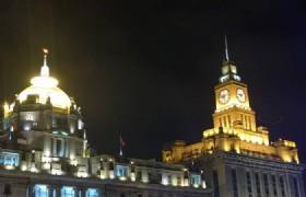 As the most famous sightseeing destination in the city, the Bund has become a symbol of Shanghai and a must-go place for tourists.