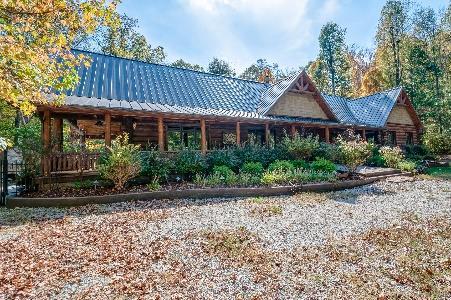 McEWEN GROUP Office 931.381.1801 TRUSTED EXPERIENCED EFFECTIVE Fabulous Facts about 1635 Right Prong Blue Buck, Duck River, TN 38454 Home is custom built from Wisconsin Log Homes.