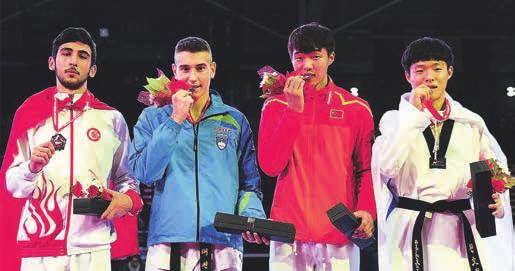 Divković postal prvi slovenski mladinski svetovni prvak Patrik Divković je osvojil zlato medaljo v taekwondoju na svetovnem mladinskem prvenstvu v Burnabyju v Kanadi in tako postal prvi mladinski