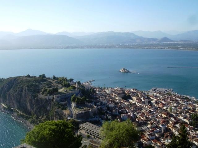 You continue for the last kilometers to Nafplio, the famous and incomparable seaside town where natural beauty, history and modern way of living are all combined harmonically; narrow old streets, the