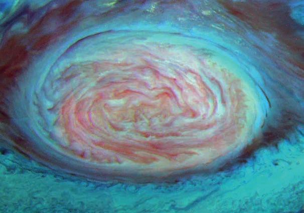 Ova fotografija u lažnim bojama, snimljena u bliskom infracrvenom spektru s Galilea dok se između 1993. i 1995. nalazio u orbiti oko Jupitera, prikazuje Veliku crvenu pegu.