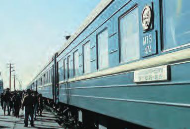 TRANS-SIBERIAN RAIL JOURNEY 15 days VLADIVOSTOK IRKUTSK MOSCOW ST. PETERSBURG 9,289km across the world s largest country - Russia.