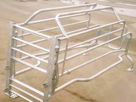 scale pig farming with adjustable rear