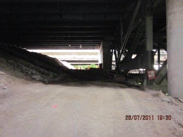 Hollow Bridges: 20-25 feet height clearance and 20 feet wide floor that can