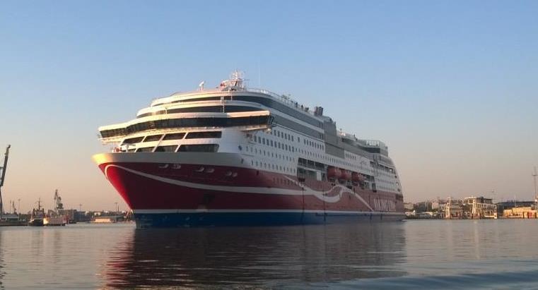Picture 5: The M/S Viking Grace, completed in 2013 was the first LNG passenger vessel, is a great example of Blue Cleantech expertise Arctech Helsinki Shipyard Oy specialises in Arctic shipbuilding