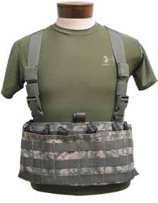 the operator to customize pouches for specific mission requirements Adjustable shoulder straps with side
