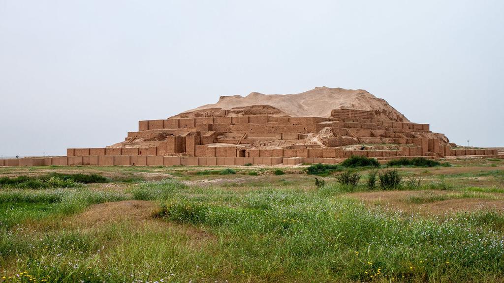 Explore Achaemenid and Parthian ruins, take a boat ride through the underground caves of Ali Sadr and visit the holy city of Qom, before continuing across the desert to Yazd, one of the oldest cities