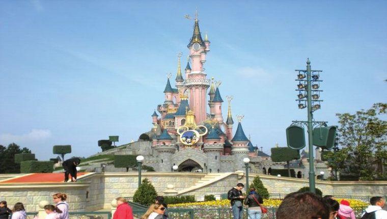Later, join us for some fun, adventure and entertainment on our tour to Disney Park and enjoy the many rides (all included) Or you can visit the Disney Studios and be amazed at the stunning stunt