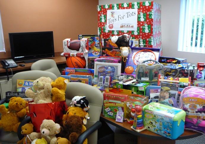 The Town of Lake Clarke Shores will once again be participating in the annual U.S. Marine Corps Reserve Toys for Tots Program.