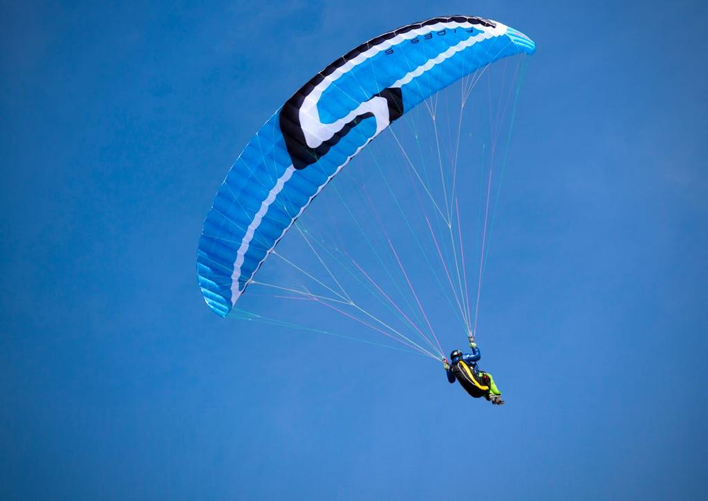 FIDES 5 is robust enough for intensive training use, whilst preserving the qualities of flight and handling that has become synonymous with Sky Paragliders.