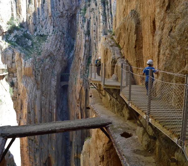 Enjoy kayaking to feel in full contact with nature in this unique environment. Later, hike on the Camino del Rey path.