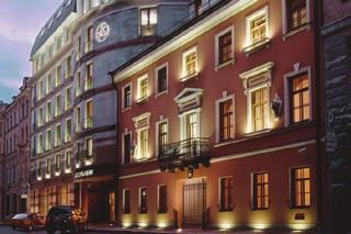 The Corinthia St Petersburg features a grand façade and rooms with a classic design. All rooms include air conditioning, a flat-screen TV and a luxury bathroom.