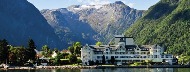 no Kviknes is beautifully located in Balestrand, beside the Sognefjord.