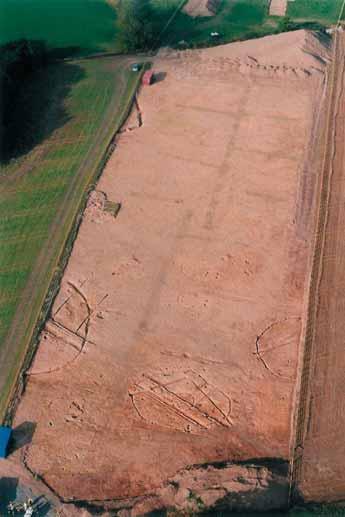 Recent Archaeological Discoveries on National Road Schemes 2004 Illus.