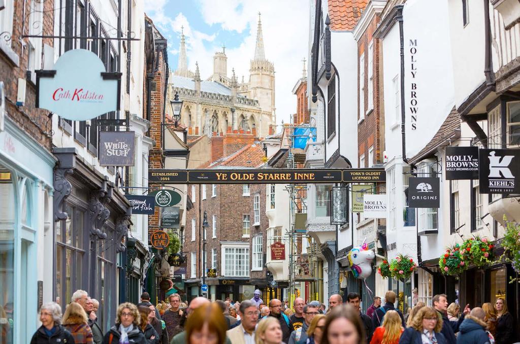 4 RETAILING IN YORK York s centre has approximately 1.5 million sq ft of retail accommodation and is considered the dominant centre in the region.