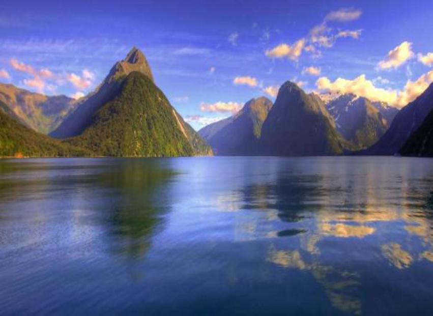 New Zealand-The Last Pure Land of the world 新西兰 - 世界最后一片净土 新西兰秀丽的风景, 温和气候和纯净的空气, 别赞誉为 世界最后一片净土, 并连续多年被连续多年被联合国国家发展组织评为 世界上最适合生活的国家 New Zealand's beautiful scenery, mild climate and pure air, is