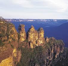 Local (and not-so-local) attractions The Blue Mountains Just an hour and a half from