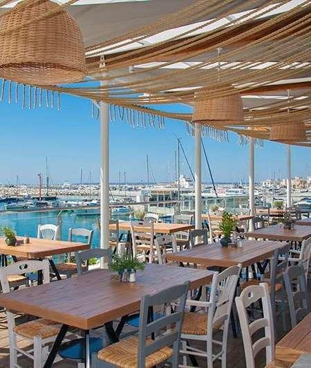 A M I X O F F I N E A N D C A S U A L D I N N I N G About slide An Adventure in Taste Limassol s gastronomic scene