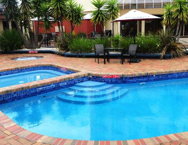 Accommodation The Geelong Function Centre is located in the 4 star Rydges Geelong, providing stylish and convenient accommodation for you and your guests.