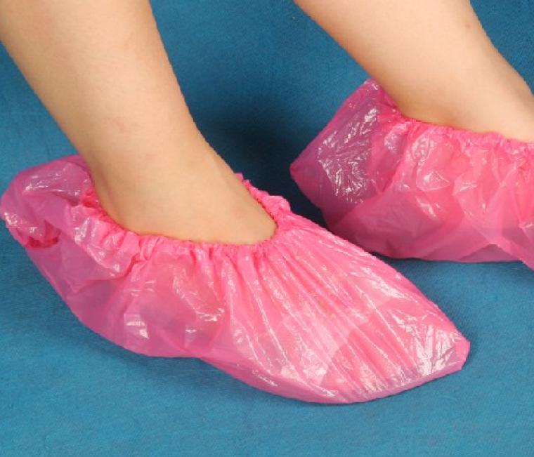 Available in Blue CodeWK-SPE001(2) PE Plastic Shoe Covers 2gsm, 15