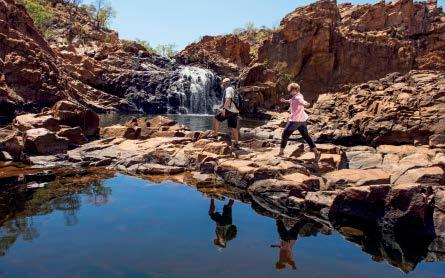 landscapes, thundering waterfalls and diverse flora and fauna Visit Leliyn (Edith Falls), where during the dry season you can take a