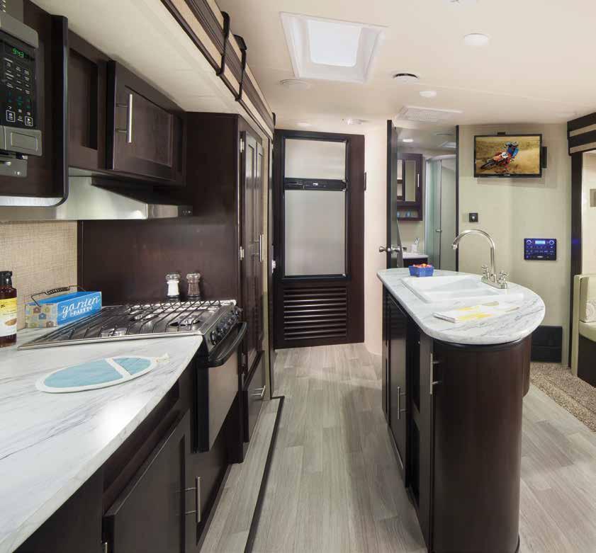 kodiak express picture-perfect amenities Connecting you to the outdoors through larger-window views.