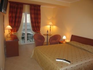 sea view and balcony, area of rooms are 25-35m2), 2 studios (no views of the sea area of 40 m2 and 60 m2) and 2