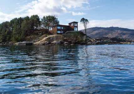 Accommodation Bergen Exclusive villa Berglux 5* is located on an island, a 25-minute