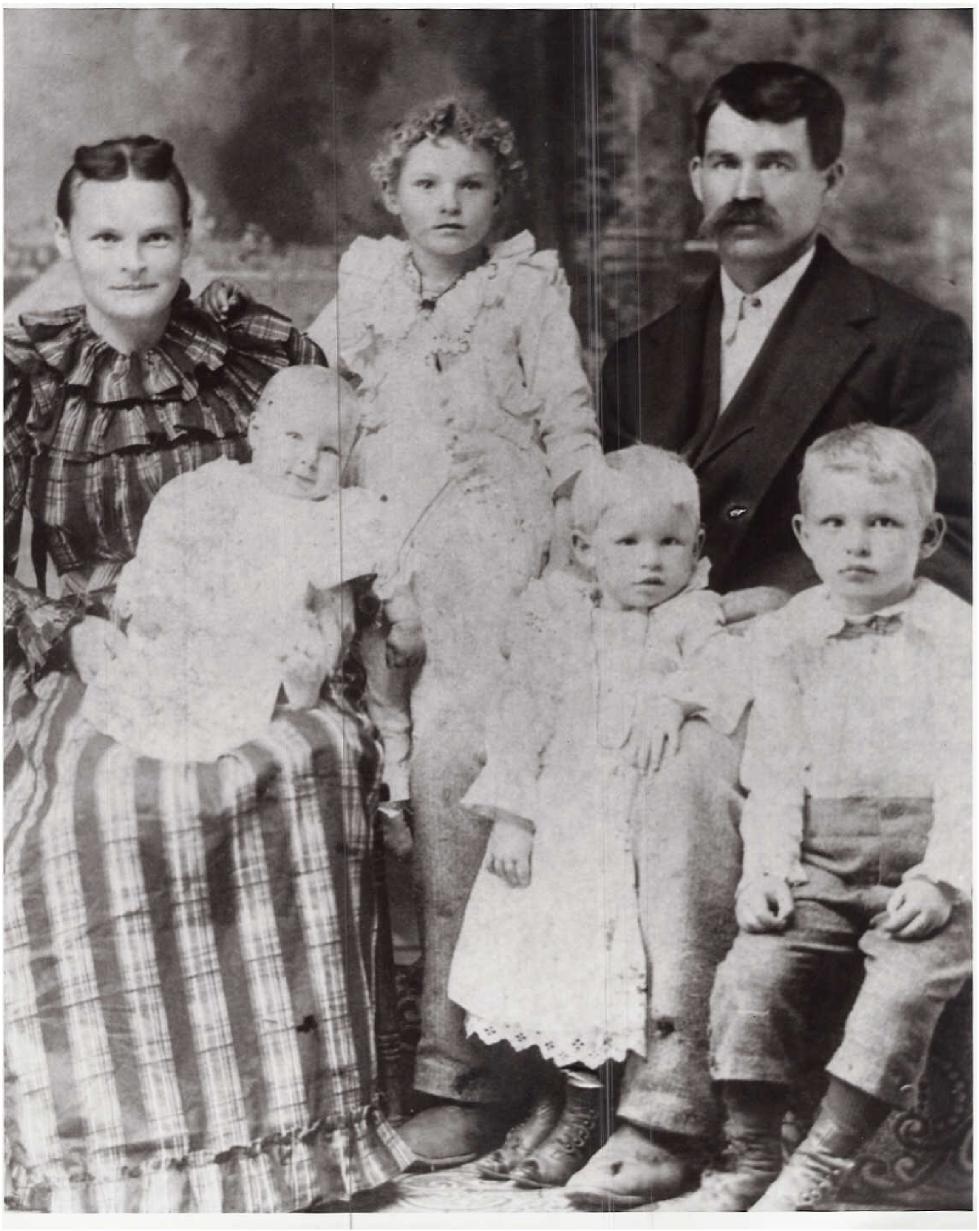 George and Mary had these children: Anne Elizabeth Putman born in Texas December 17, 1892, and died August 3, 1980.