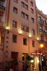 18th century. The hotel is located in the financial and business district of Valencia, surrounded by international names in the world of fashion, jewellery, accessories, home furnishings and antiques.