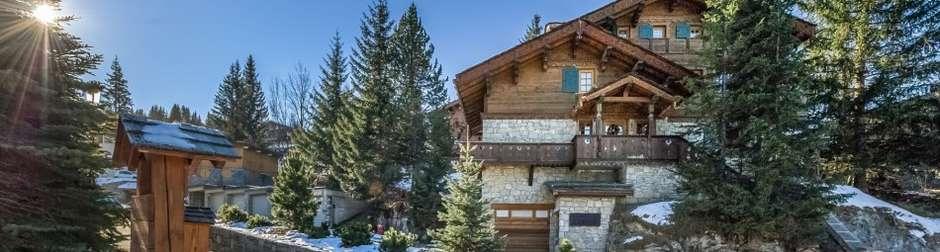 FACTS CHALET COUB-2767 COURCHEVEL 1650, FRANCE Sleeps: 8 guests Prices: upon request Bedrooms: 4 SERVICES Customized welcome at the chalet with champagne and welcome gift Breakfast service **