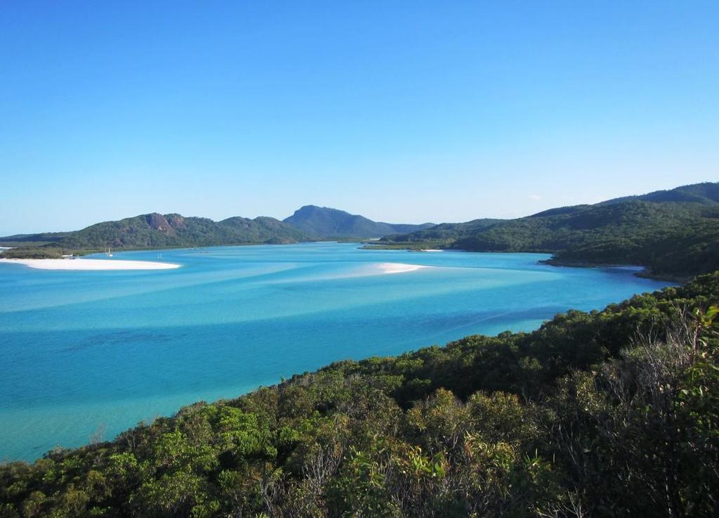 D A Y T W O NECK BAY Total Cruising Today: approx. 11nm Located in the Lindeman Group, Neck Bay is a Captain s favourite and likely your first secluded experience of the Whitsundays.