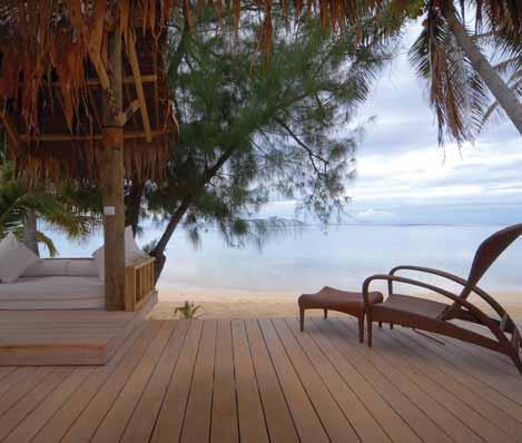 Island Getaways LIZARD, GREAT BARRIER REEF, QUEENSLAND, AUSTRALIA TADRAI RESORTFIJI Located on picturesque Mana Island, 15 miles from the main island of Viti Levu, Tadrai Island Resort is a luxurious