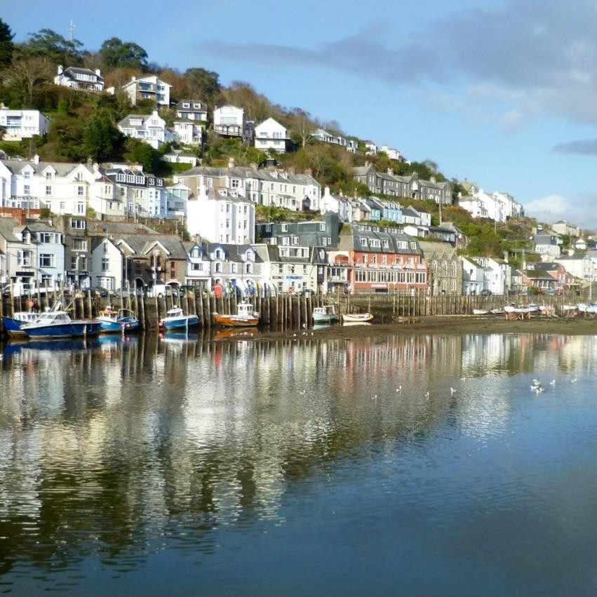 LOCATION & POINTS OF INTEREST The Fieldhead Hotel is situated in Looe, a working port and town