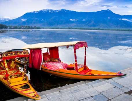 Your Itinerary in Detail Trip Highlights Enjoy a sightseeing tour of Discover the Awantipura Ruins Enjoy a Shikara ride on Dal Lake GetAway Goddess Specials Exclusive 1 Wazwan Dinner with 1 cup of