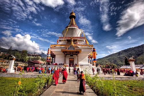 The Buddha Point (Kuensel Phodrang) is located on a hill in Kuenselphodrang Nature Park, overlooking the southern entrance to Thimphu Valley.