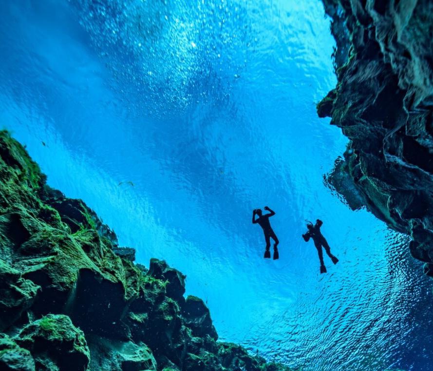 You ll find out for yourself as you glide between tectonic plates floating on pure, filtered glacial meltwater and tick off your bucket list the ultimate tour on breathtaking underwater views and