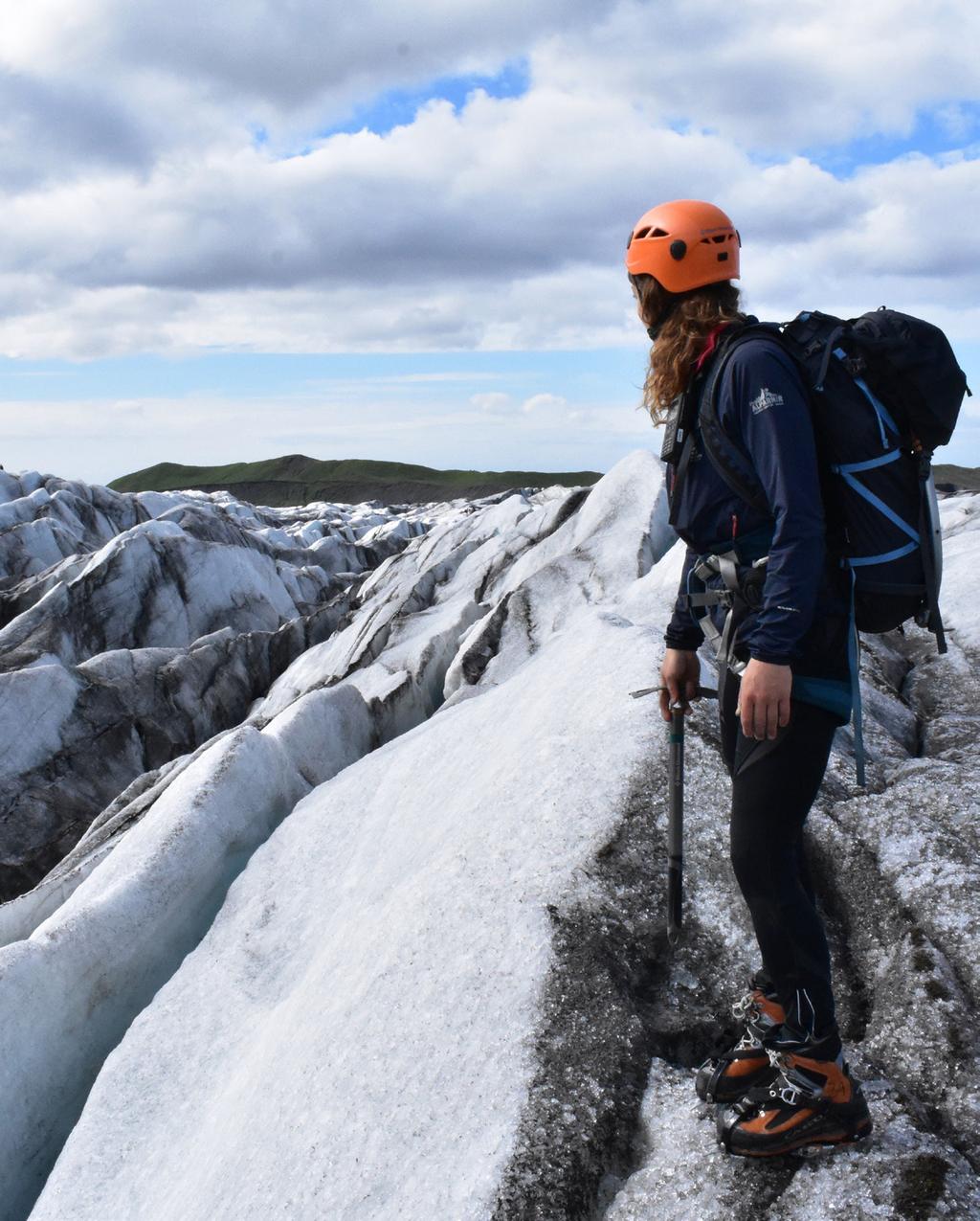 G L AC I ER A DV EN TURES SK A FTAF ELL 3 HO UR GL ACI ER HIKE Unforgettable Glacier Hike on Europe s Largest Glacier: Vatnajökull Experience the wild with this breathtaking hike to the heights of an