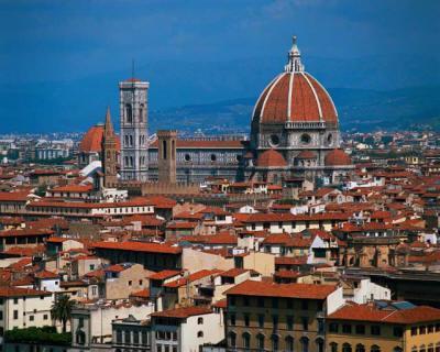 Florence (Firenze in Italian) is located in the Tuscany region