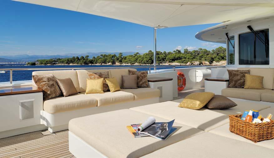 Hakvoort The facilities for al fresco relaxation and entertainment onboard Mirgab VI are simply superb.