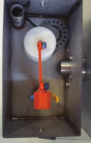 GEA STAINLESS STEEL WATERERS 7 Heated valve